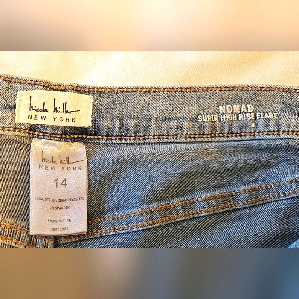 Nicole Miller Jeans Sz 14 Womens Nomad Patches High Rise Bell Bottom Faded Denim - Picture 6 of 16